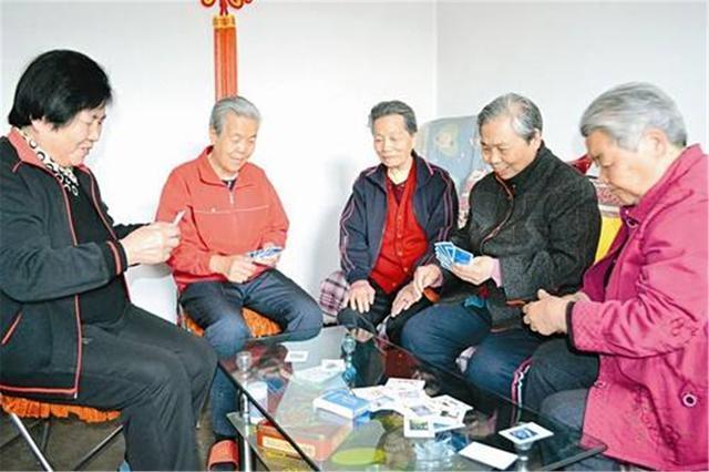 “新型养老”走红,不去养老院也不麻烦子女,网友:以后也这么过(图3) “新型养老”走红,不去养老院也不麻烦子女,网友:以后也这么过(图3)