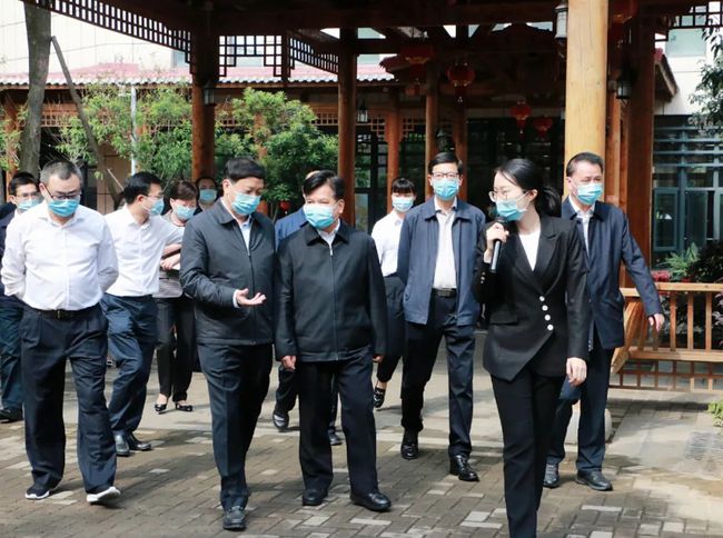 国家民政部李纪恒部长一行莅临福州市国德老年康养中心视察(图1) 国家民政部李纪恒部长一行莅临福州市国德老年康养中心视察(图1)